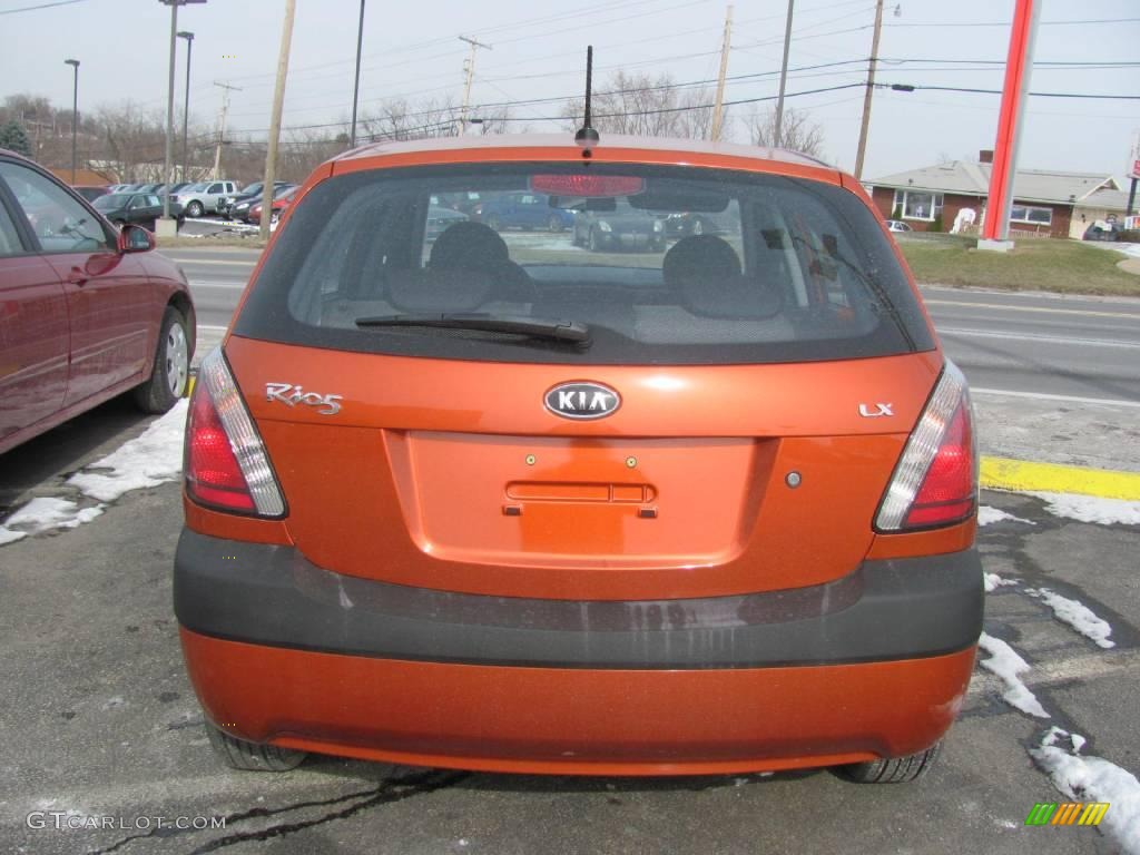 2009 Rio Rio5 LX Hatchback - Sunset Orange / Gray photo #4