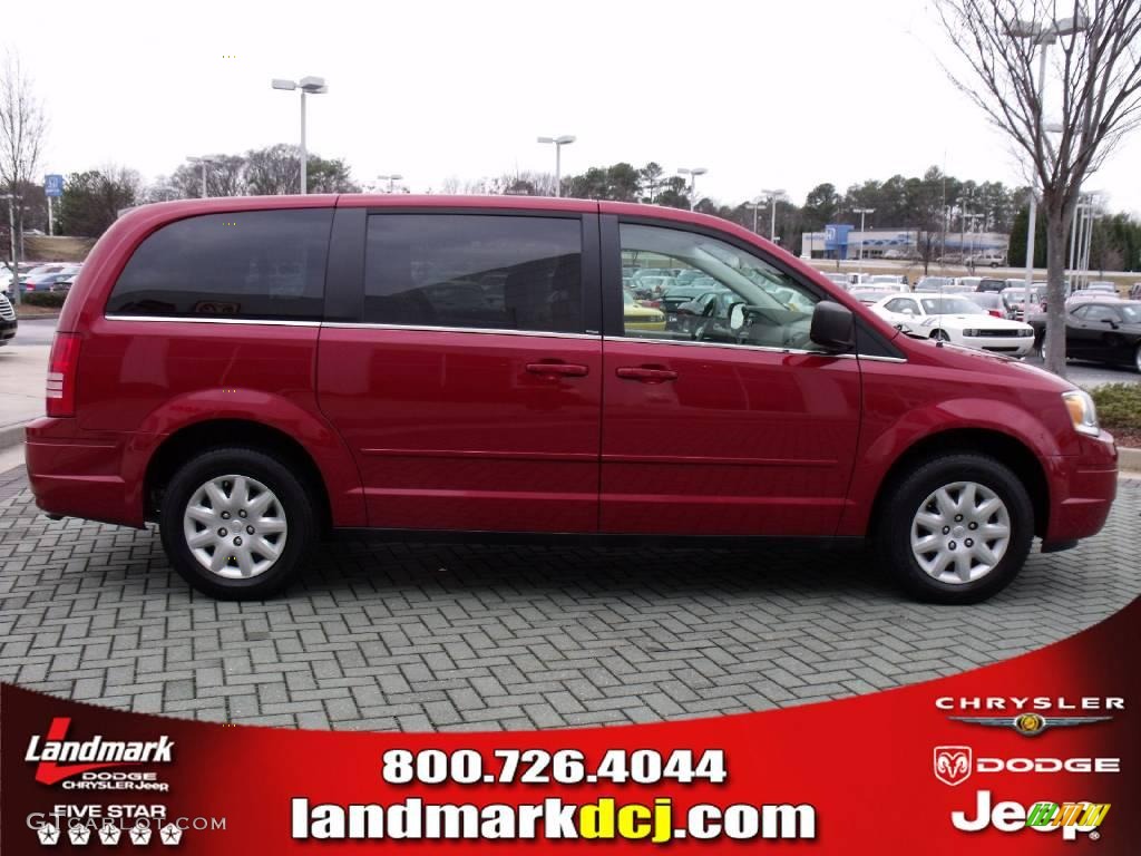 2009 Town & Country LX - Inferno Red Crystal Pearl / Medium Pebble Beige/Cream photo #6