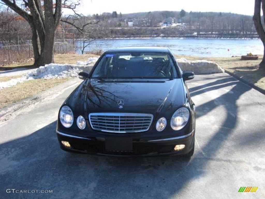 2005 E 320 4Matic Sedan - Black / Charcoal photo #1