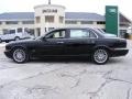 Ebony Black - XJ XJ8 L Photo No. 2