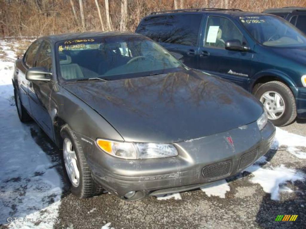 1997 Grand Prix SE Sedan - Medium Jade Gray Metallic / Dark Pewter photo #1