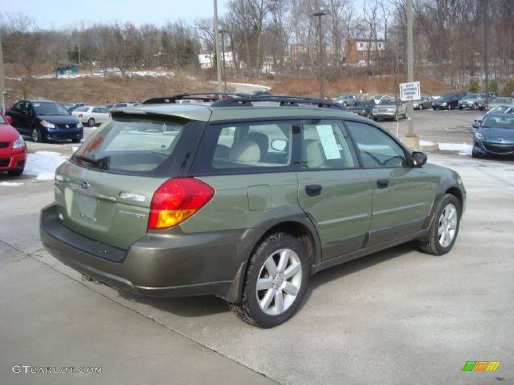 2006 Outback 2.5i Wagon - Willow Green Opalescent / Taupe photo #2
