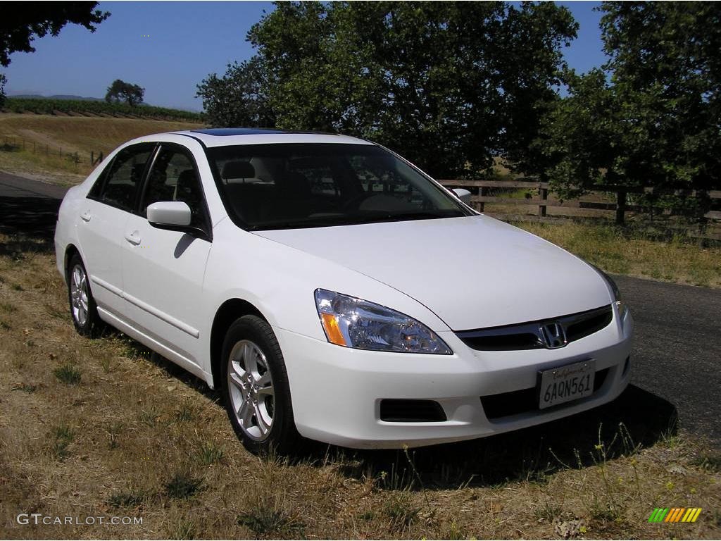 2007 Accord EX Sedan - Taffeta White / Ivory photo #2