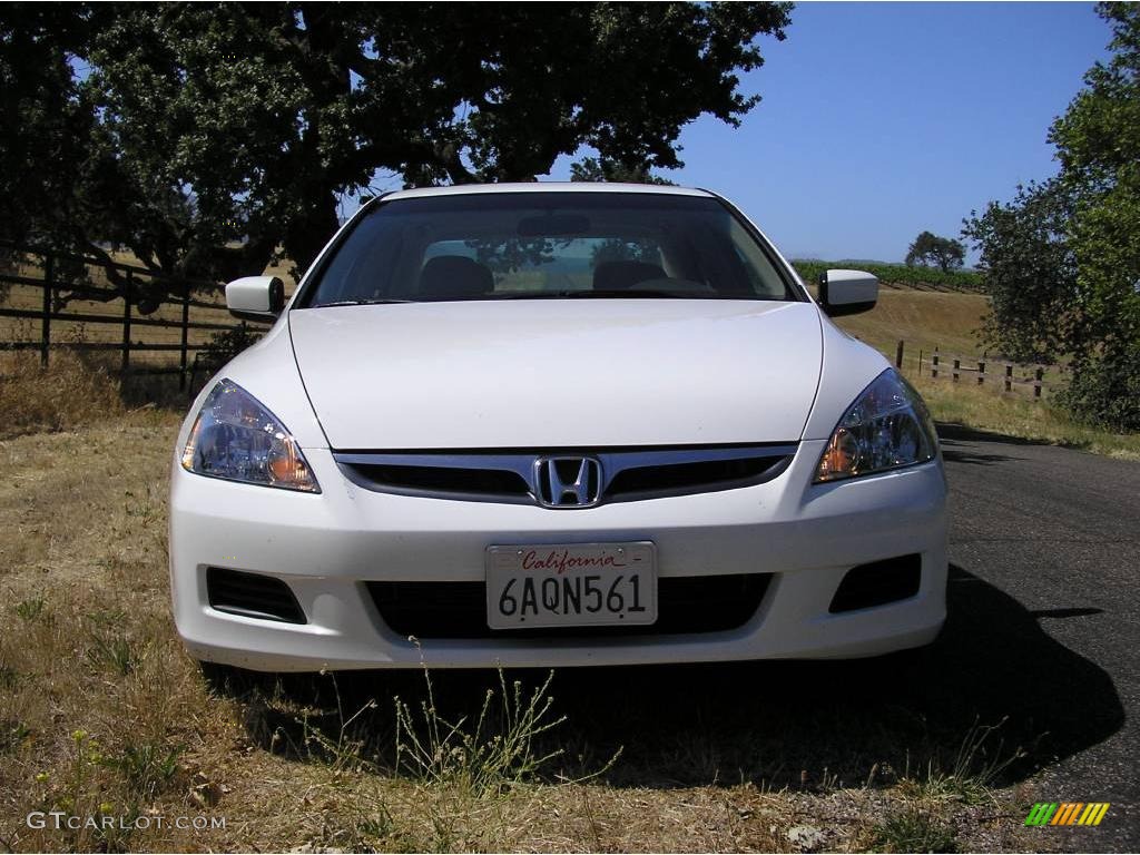 2007 Accord EX Sedan - Taffeta White / Ivory photo #7