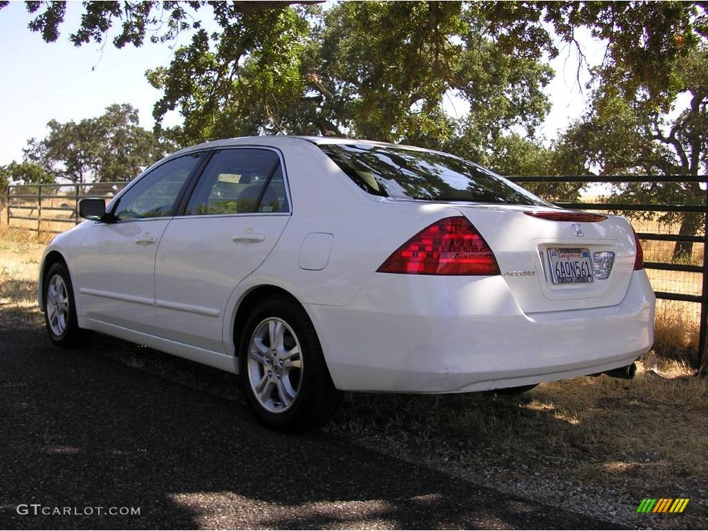 2007 Accord EX Sedan - Taffeta White / Ivory photo #10