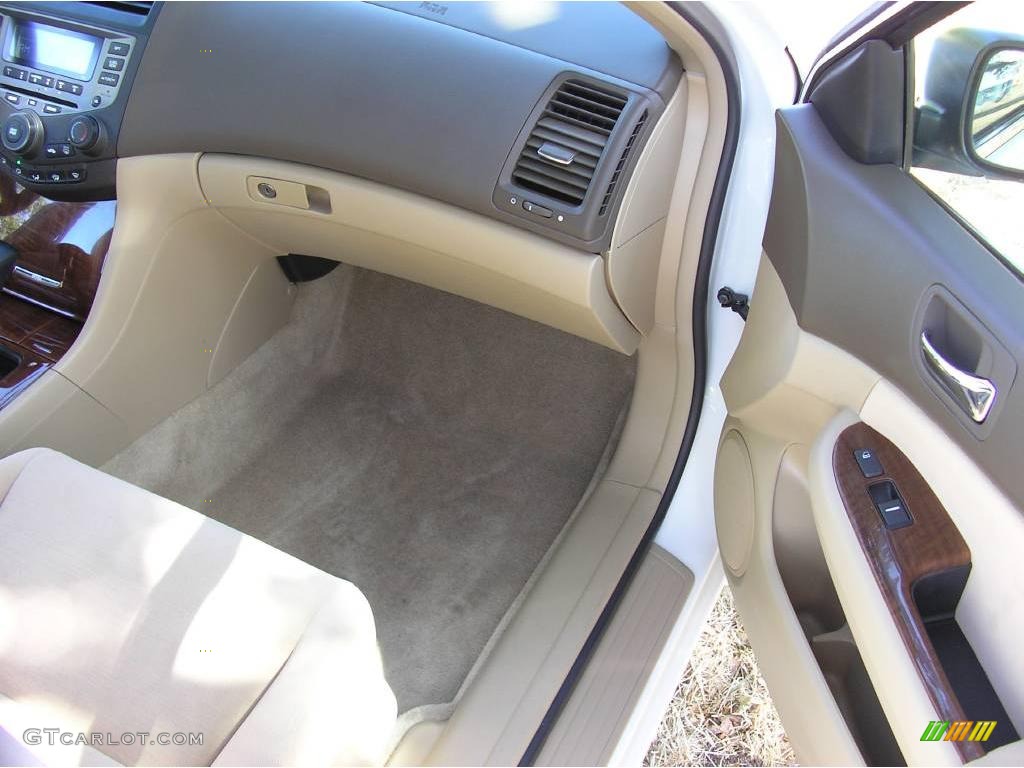 2007 Accord EX Sedan - Taffeta White / Ivory photo #14