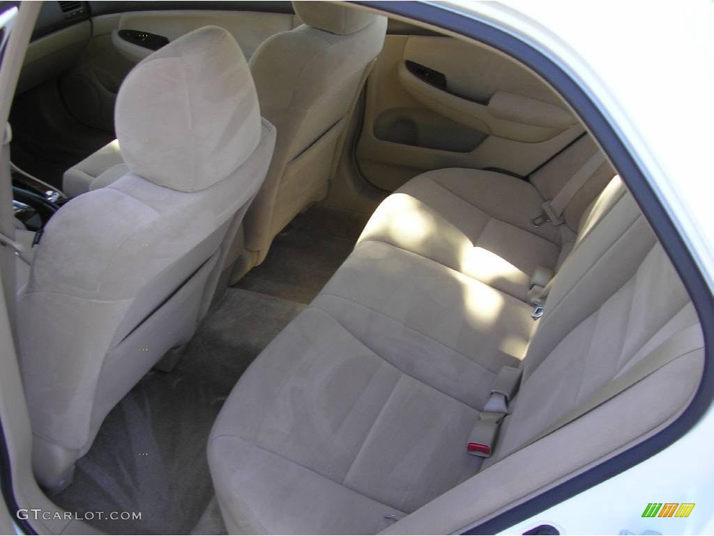 2007 Accord EX Sedan - Taffeta White / Ivory photo #18