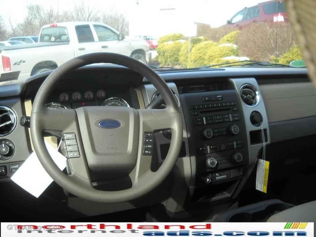 2010 F150 XLT SuperCrew 4x4 - Tuxedo Black / Tan photo #14