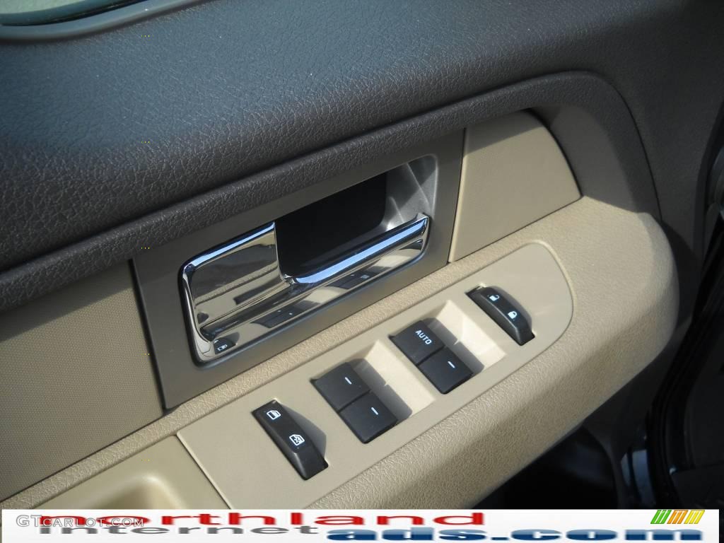 2010 F150 XLT SuperCrew 4x4 - Tuxedo Black / Tan photo #16
