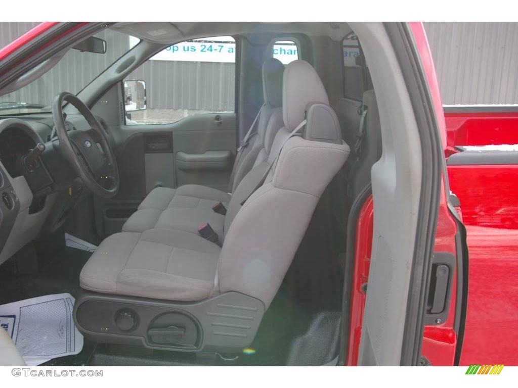 2005 F150 STX Regular Cab - Bright Red / Medium Flint Grey photo #4