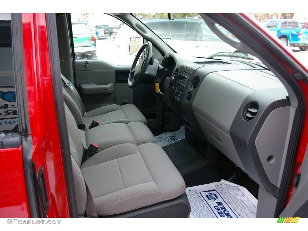 2005 F150 STX Regular Cab - Bright Red / Medium Flint Grey photo #10