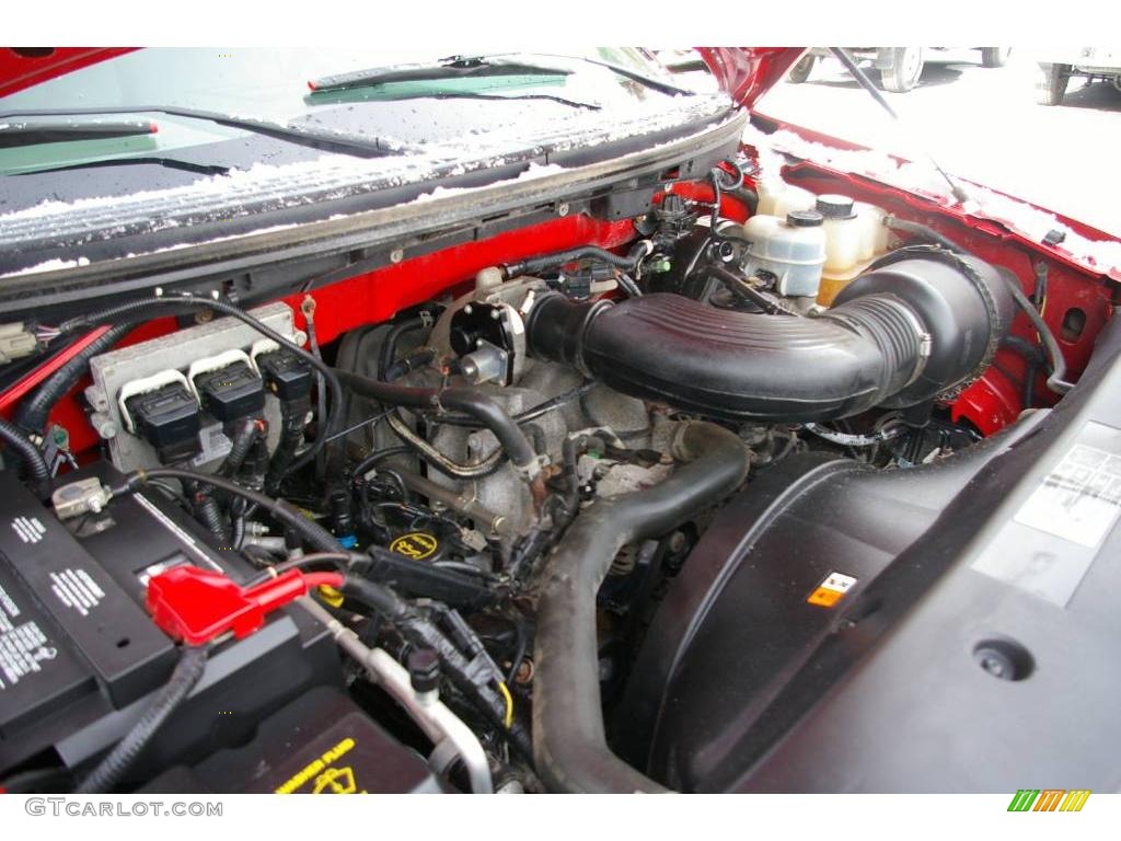 2005 F150 STX Regular Cab - Bright Red / Medium Flint Grey photo #12