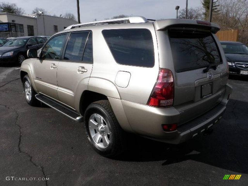 2004 4Runner Limited 4x4 - Dorado Gold Pearl / Taupe photo #2