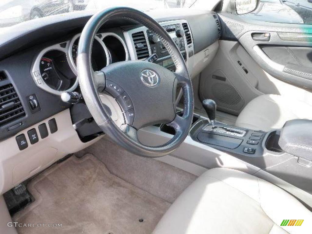 2004 4Runner Limited 4x4 - Dorado Gold Pearl / Taupe photo #16