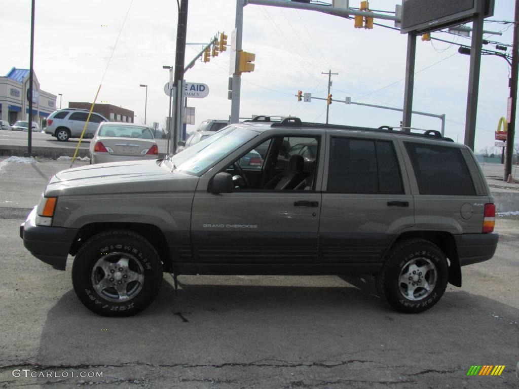 1997 Grand Cherokee Laredo 4x4 - Char Gold Satin Glow / Agate Black photo #4