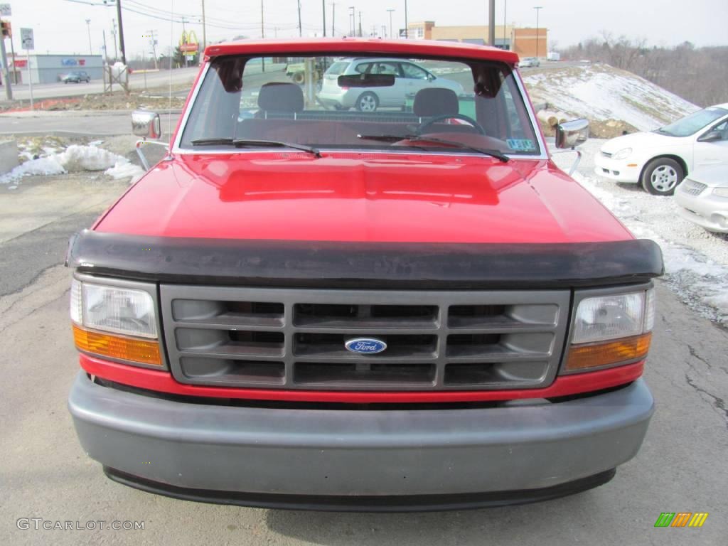 1993 F150 XL Regular Cab - Red / Red photo #13