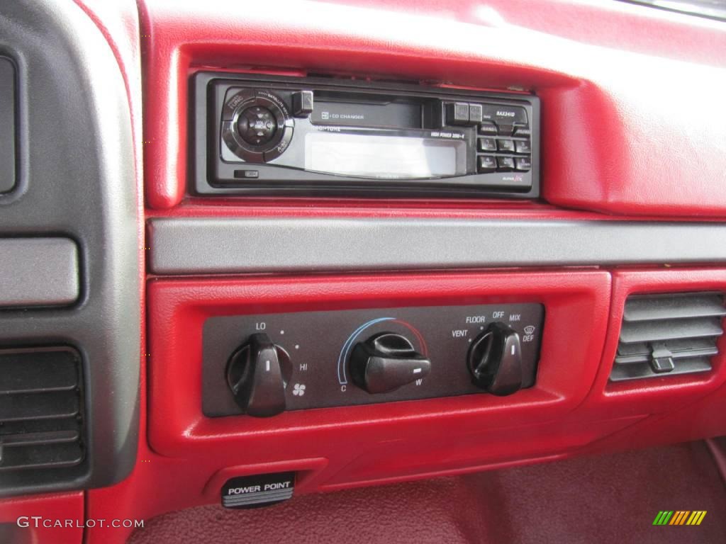 1993 F150 XL Regular Cab - Red / Red photo #16