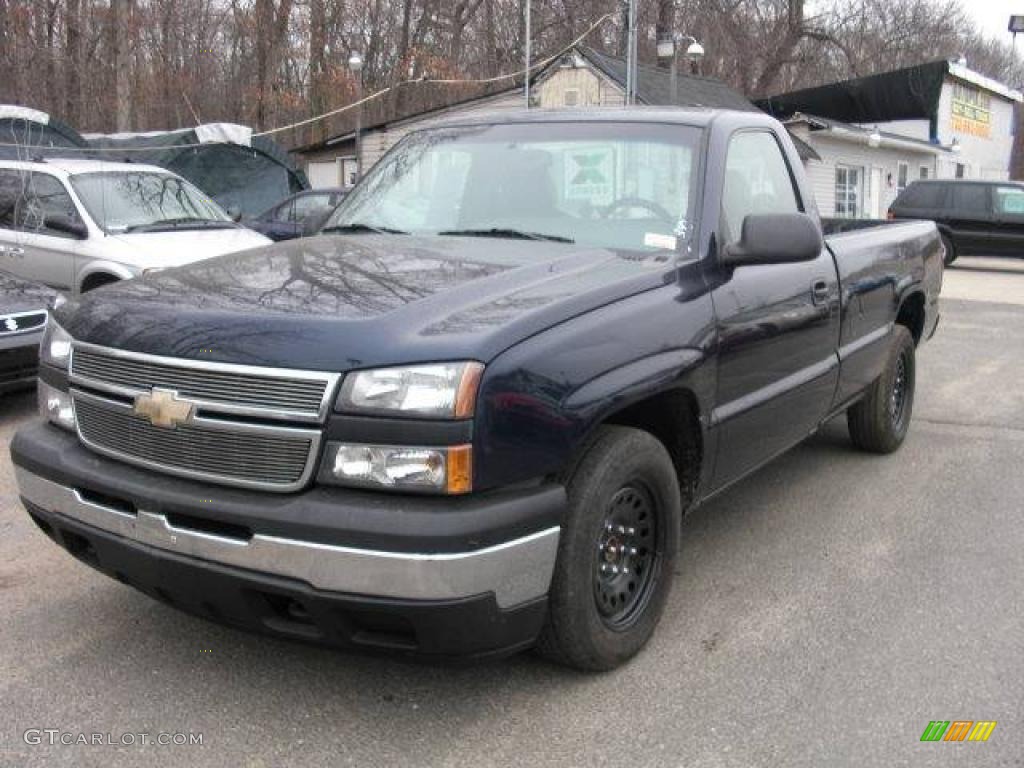 2006 Silverado 1500 LS Regular Cab - Dark Blue Metallic / Dark Charcoal photo #2