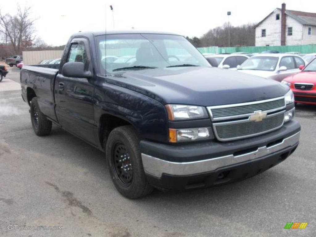 2006 Silverado 1500 LS Regular Cab - Dark Blue Metallic / Dark Charcoal photo #3