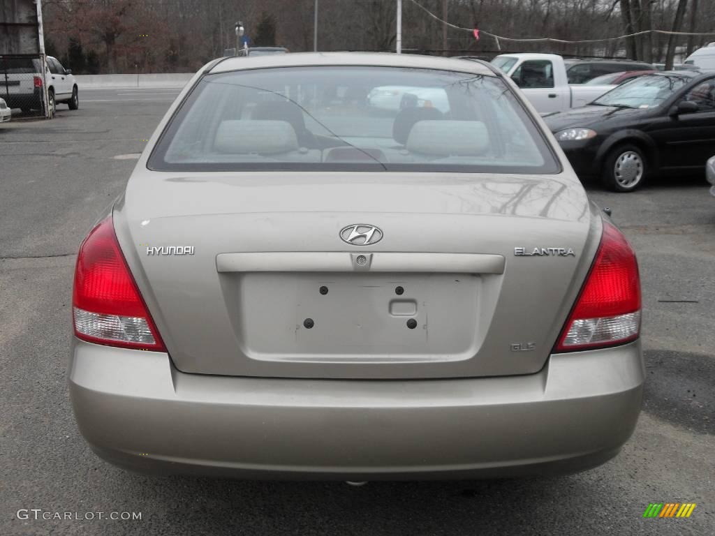 2002 Elantra GLS Sedan - Champagne Beige / Beige photo #6