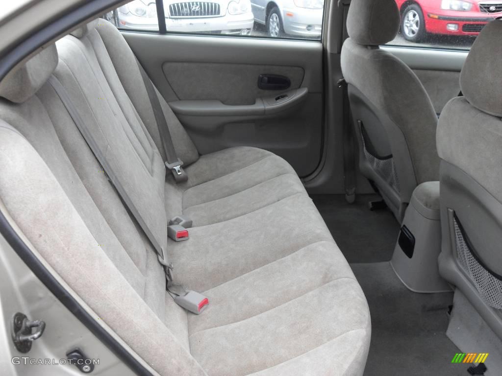 2002 Elantra GLS Sedan - Champagne Beige / Beige photo #11
