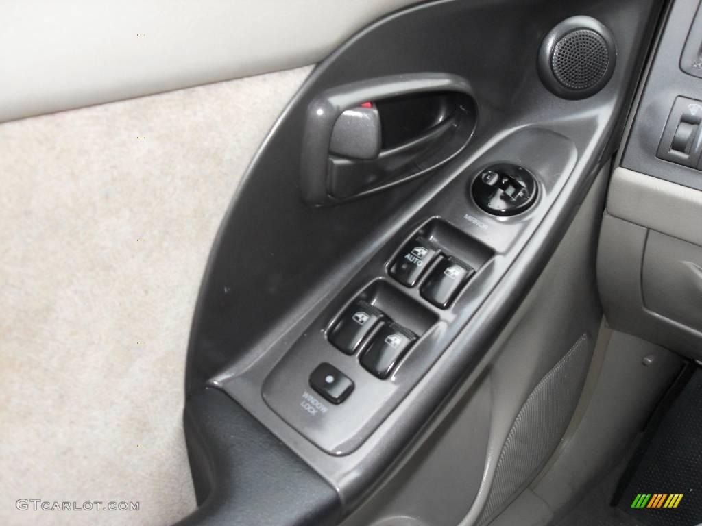 2002 Elantra GLS Sedan - Champagne Beige / Beige photo #16