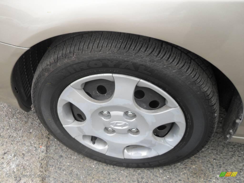 2002 Elantra GLS Sedan - Champagne Beige / Beige photo #18