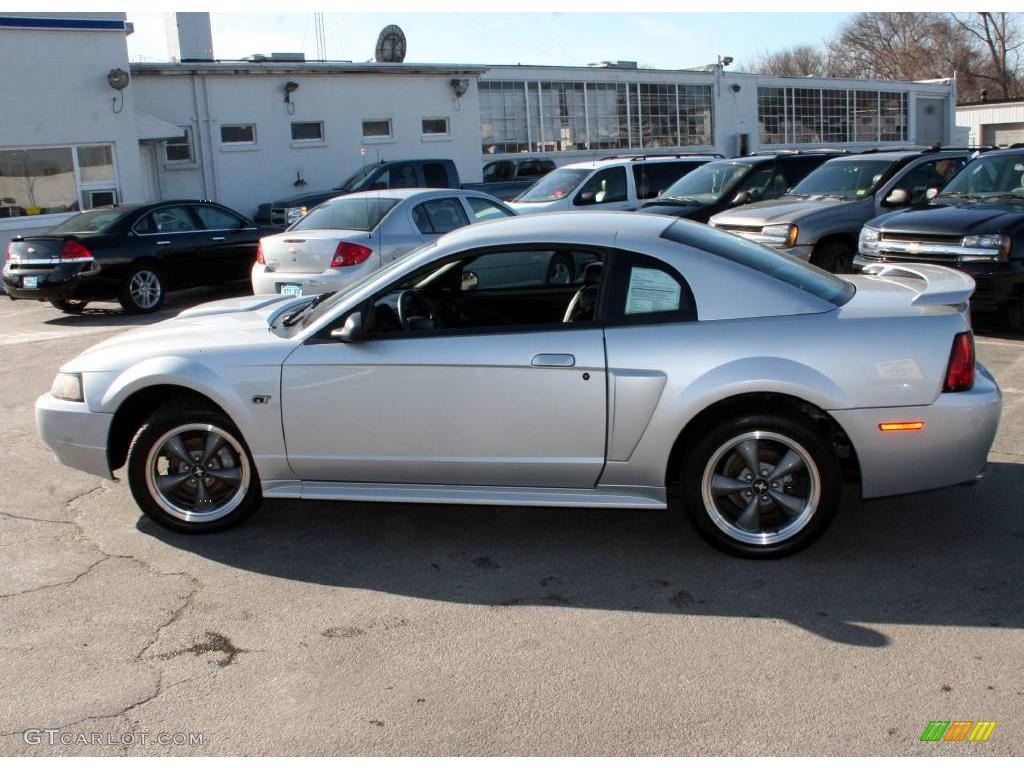 2001 Mustang GT Coupe - Silver Metallic / Dark Charcoal photo #8