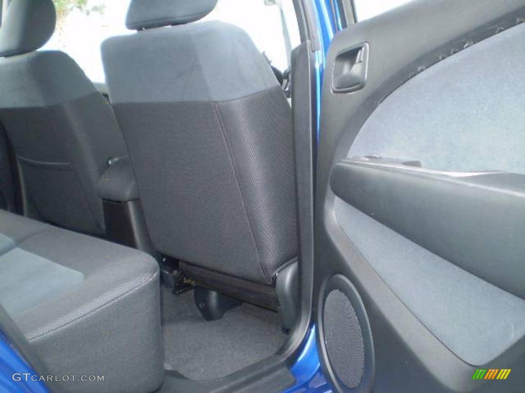 2006 Outlander LS - Electric Blue Pearl / Charcoal photo #20