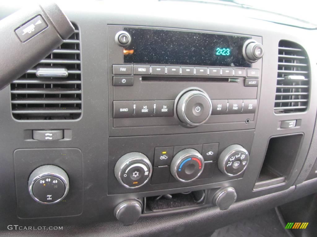 2008 Silverado 3500HD LT Extended Cab 4x4 - Summit White / Ebony photo #32