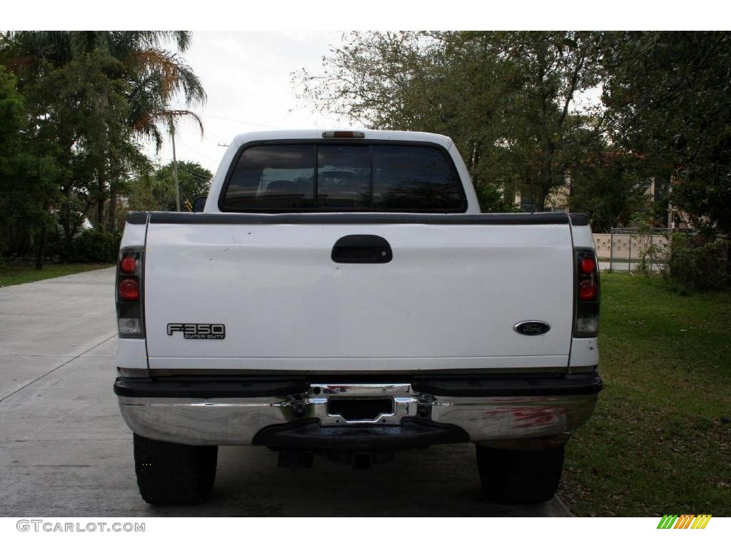 2002 F350 Super Duty Lariat Crew Cab 4x4 - Oxford White / Medium Flint photo #9