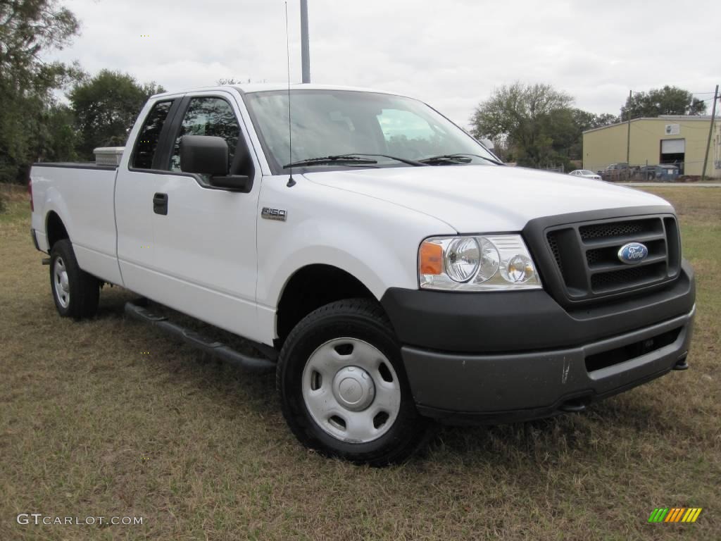 2006 F150 XL SuperCab 4x4 - Oxford White / Medium Flint photo #6