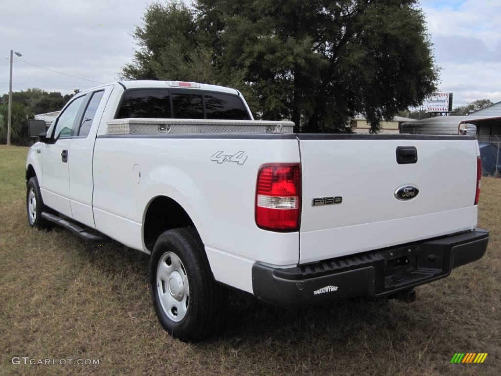 2006 F150 XL SuperCab 4x4 - Oxford White / Medium Flint photo #11