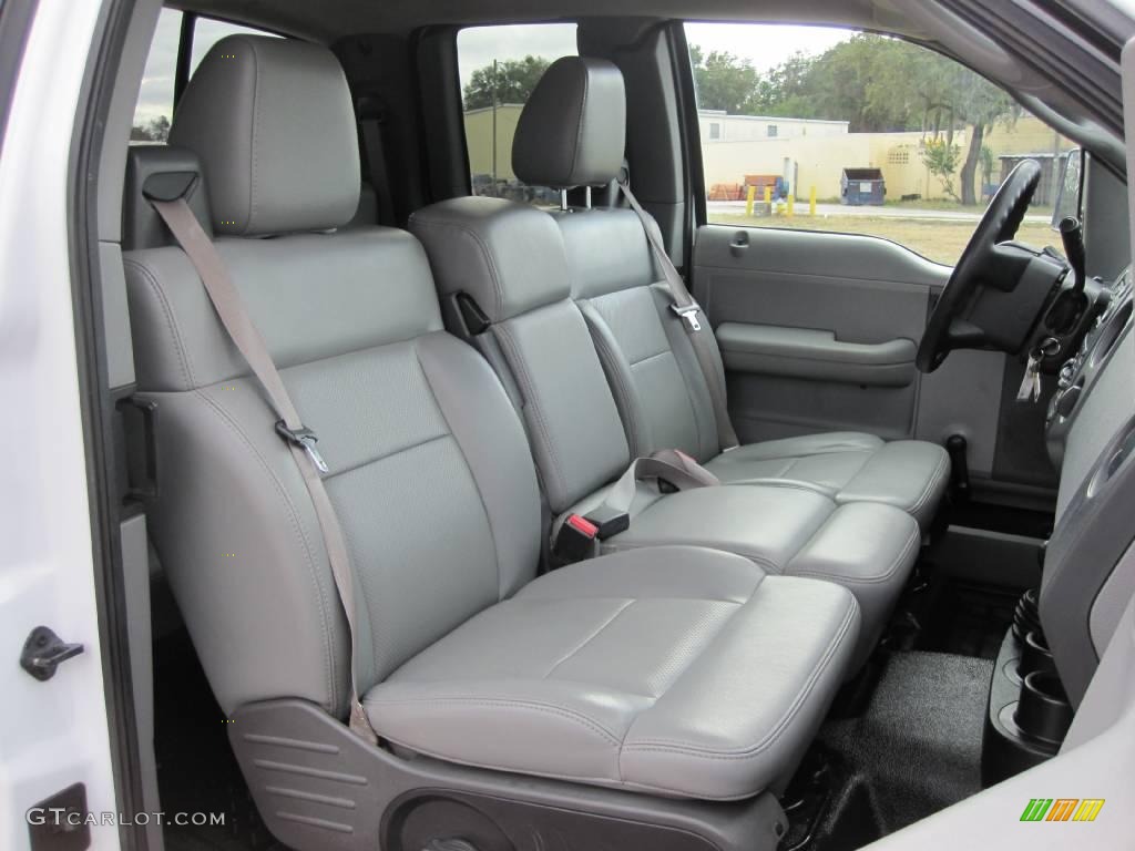 2006 F150 XL SuperCab 4x4 - Oxford White / Medium Flint photo #24