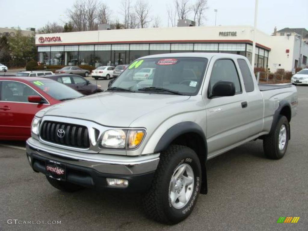 2004 Tacoma V6 Xtracab 4x4 - Lunar Mist Metallic / Charcoal photo #1