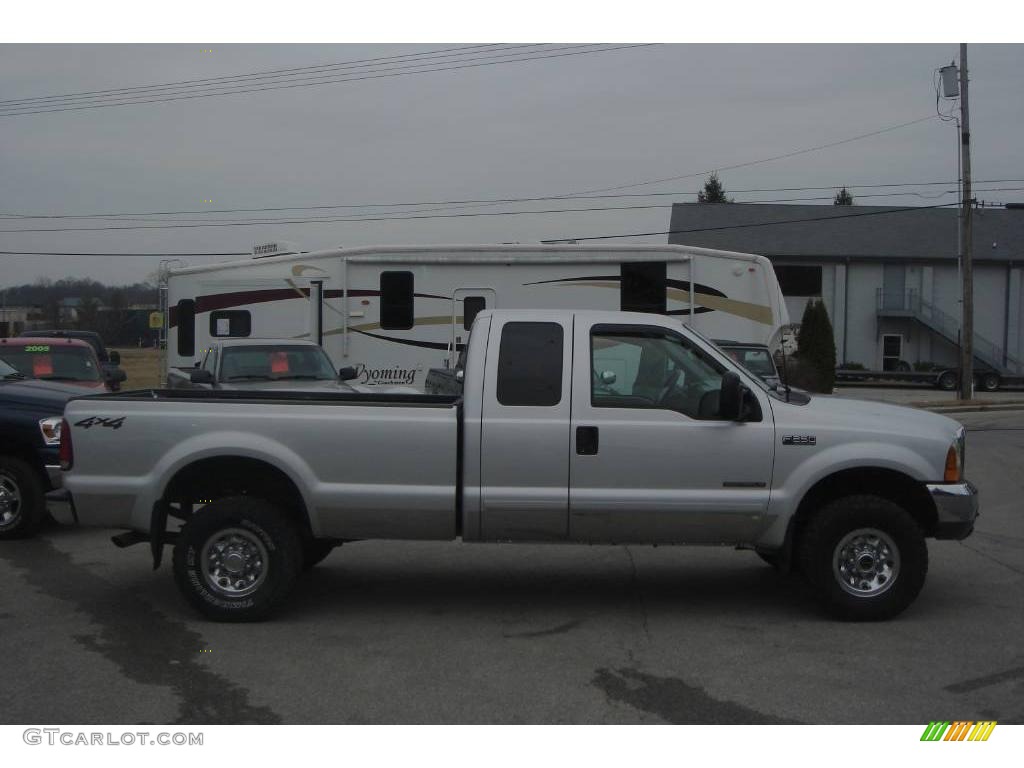 Silver Metallic Ford F250 Super Duty