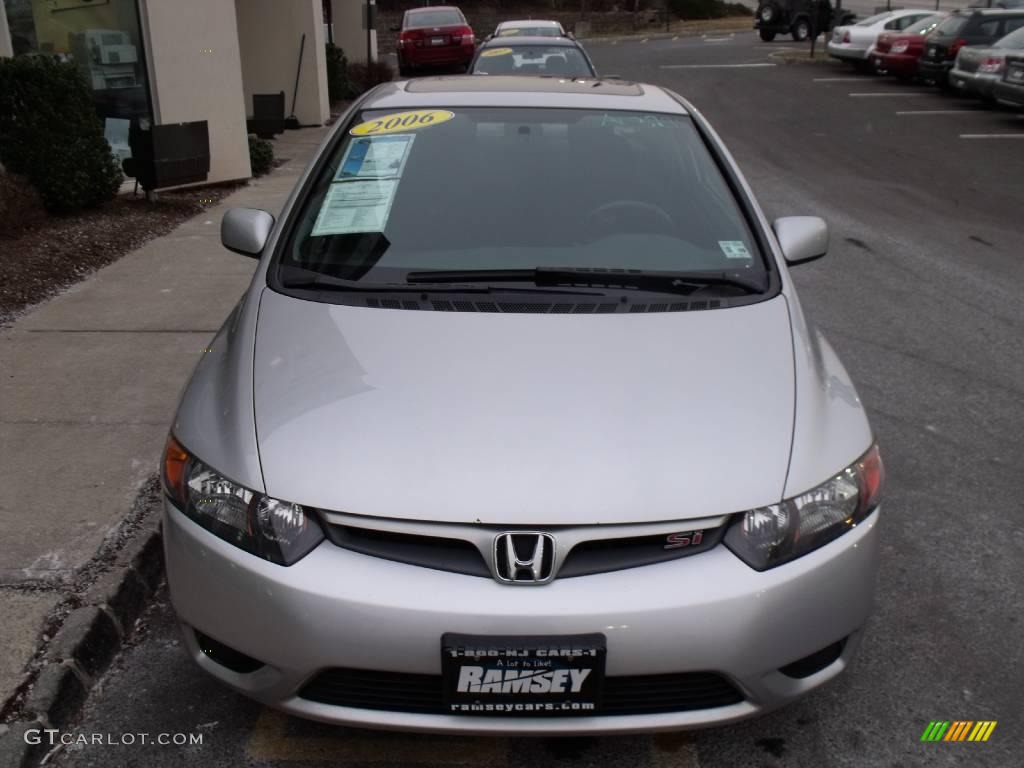 2006 Civic Si Coupe - Alabaster Silver Metallic / Black photo #9