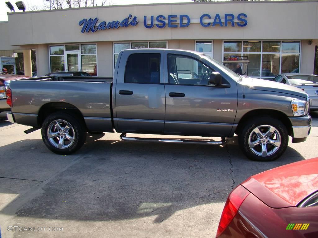 Mineral Gray Metallic Dodge Ram 1500