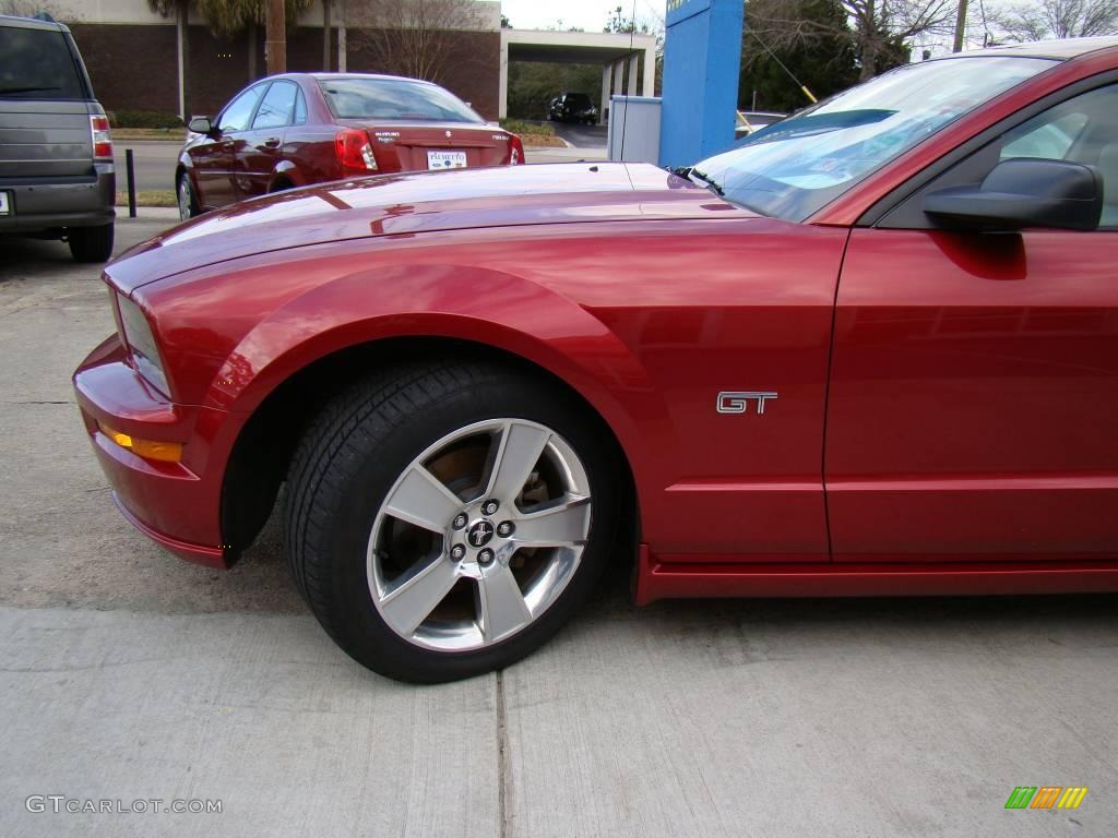 2006 Mustang GT Premium Coupe - Torch Red / Light Parchment photo #24