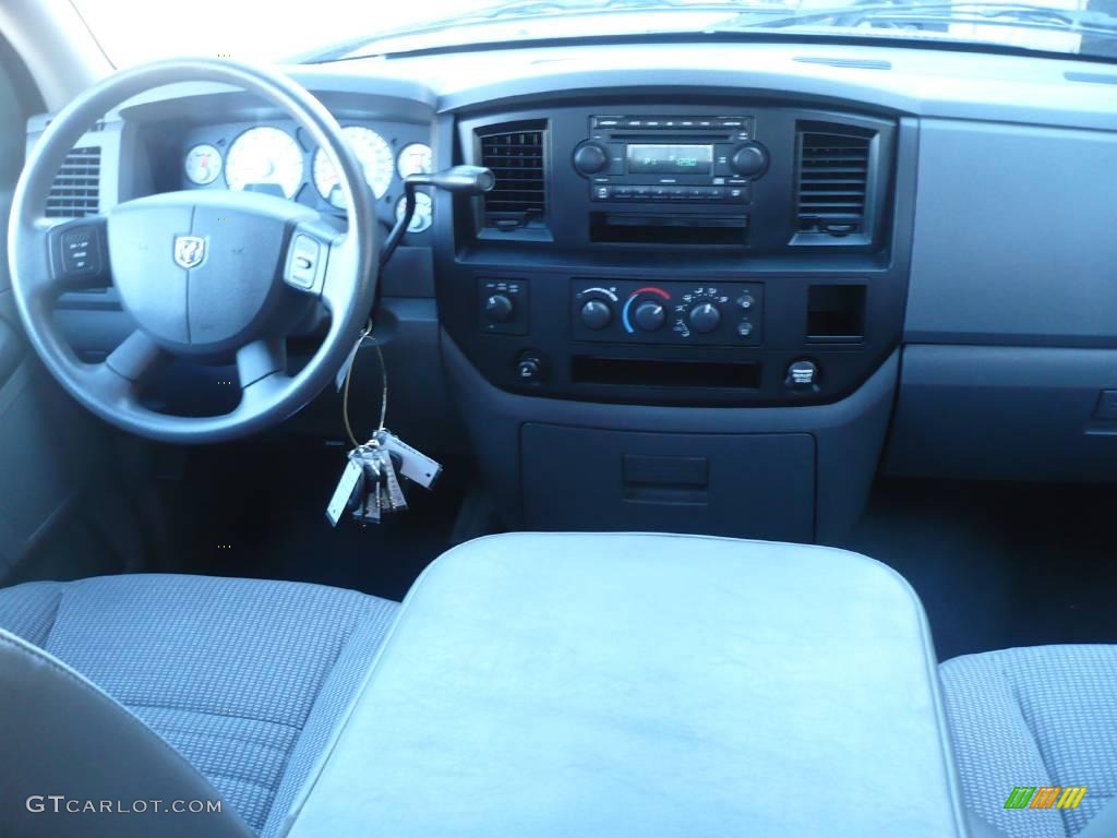 2008 Ram 1500 SLT Quad Cab 4x4 - Bright White / Medium Slate Gray photo #17