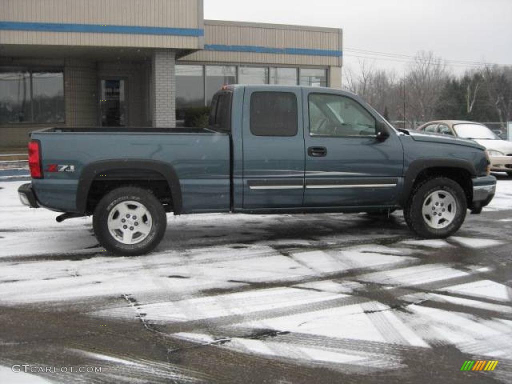 2006 Silverado 1500 Z71 Extended Cab 4x4 - Blue Granite Metallic / Medium Gray photo #2
