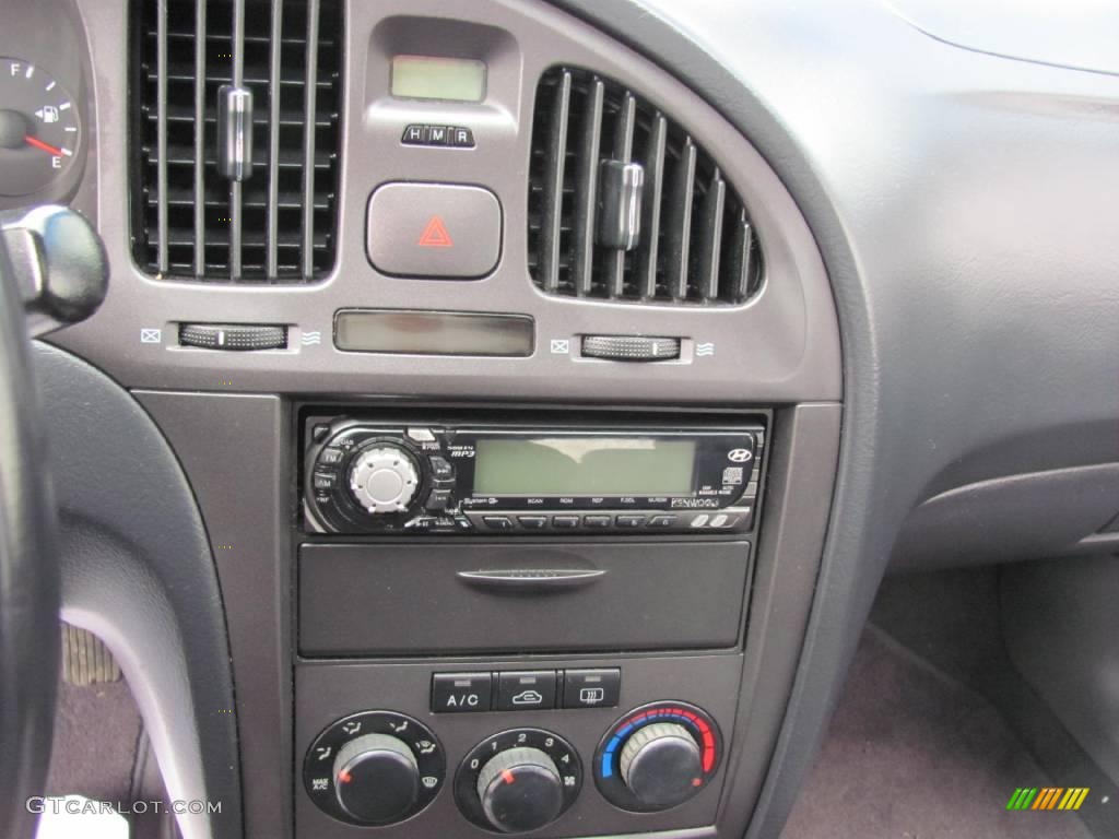 2004 Elantra GT Hatchback - Sterling Silver / Dark Gray photo #18