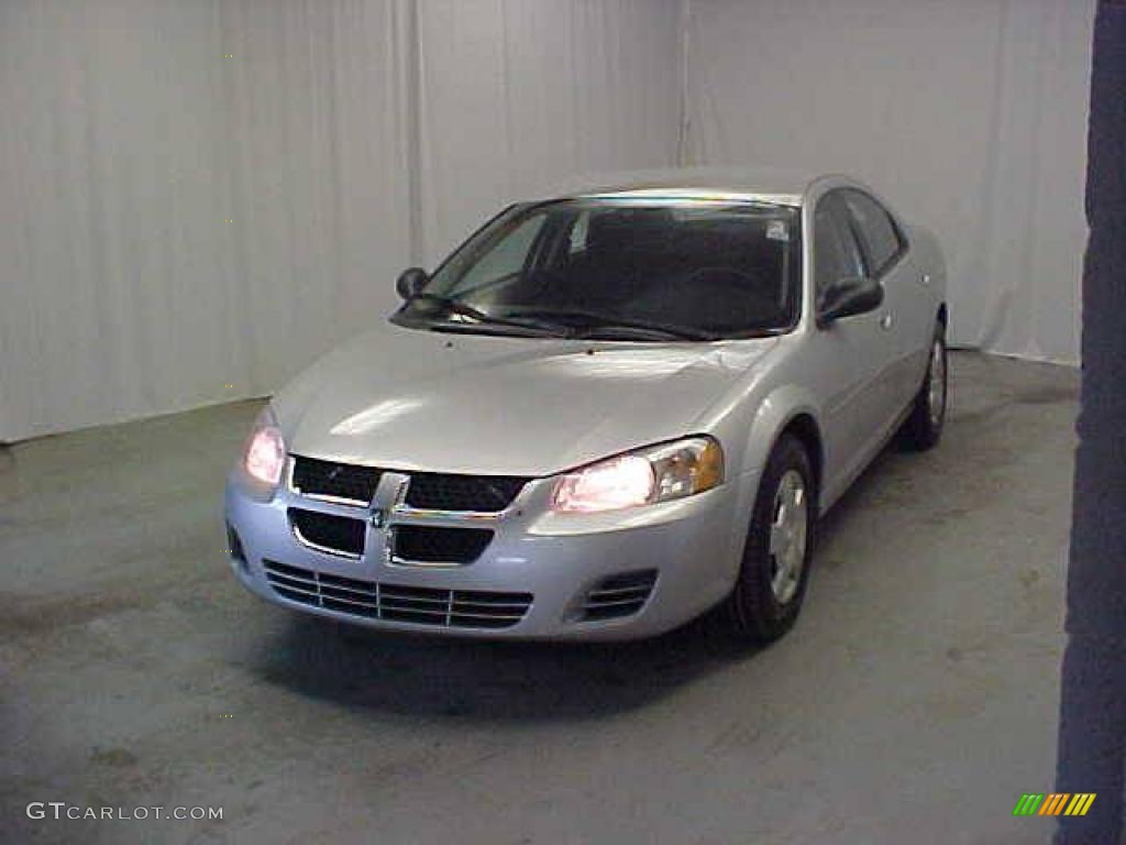 2004 Stratus SXT Sedan - Bright Silver Metallic / Black photo #3