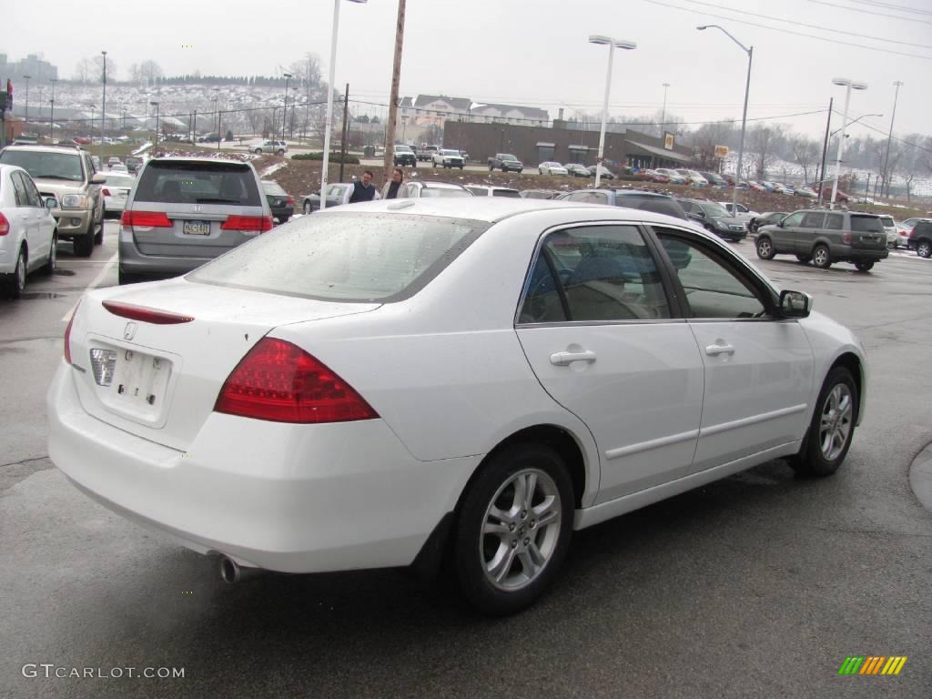 2007 Accord EX-L Sedan - Taffeta White / Ivory photo #5