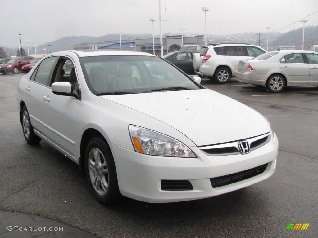 2007 Accord EX-L Sedan - Taffeta White / Ivory photo #7