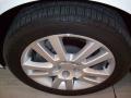 2009 Polar White Saturn Aura XR  photo #9