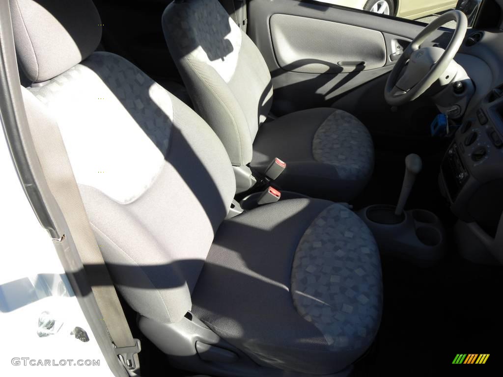 2002 ECHO Sedan - Polar White / Shadow Gray photo #6