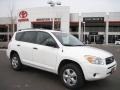Super White - RAV4 4WD Photo No. 1