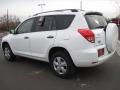Super White - RAV4 4WD Photo No. 4
