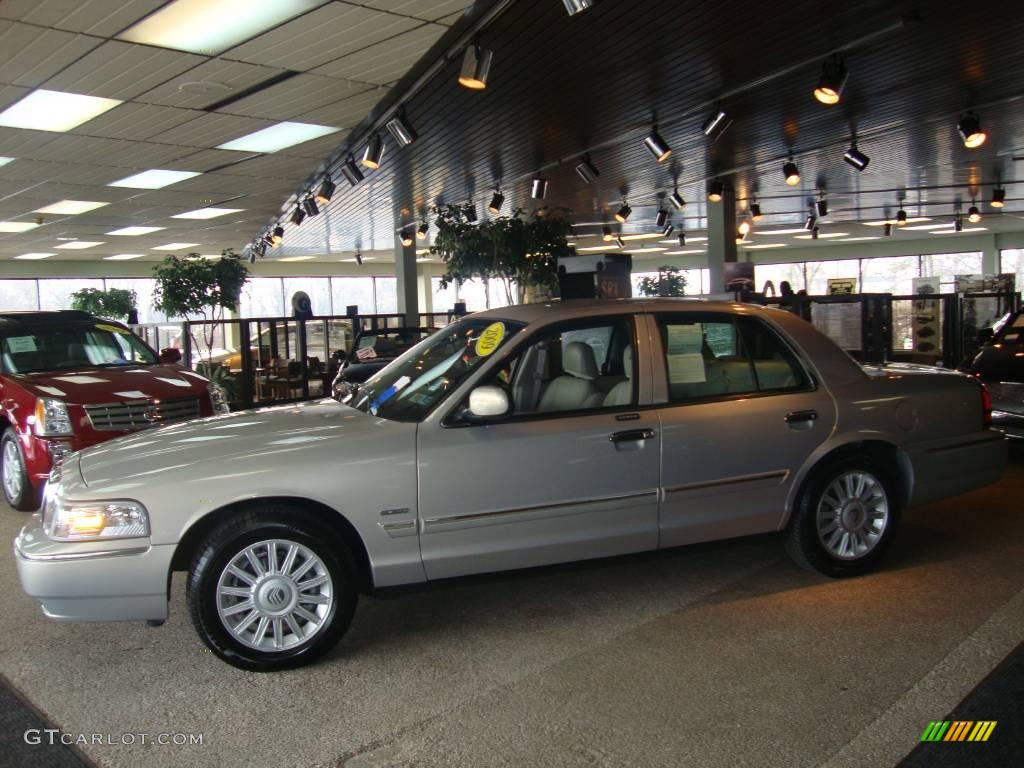 2009 Grand Marquis LS - Smokestone Metallic / Medium Light Stone photo #9